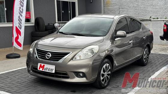 NISSAN VERSA 1.6 16V FLEX SV 4P MANUAL NISSAN VERSA 1.6 16V FLEX SV 4P MANUAL